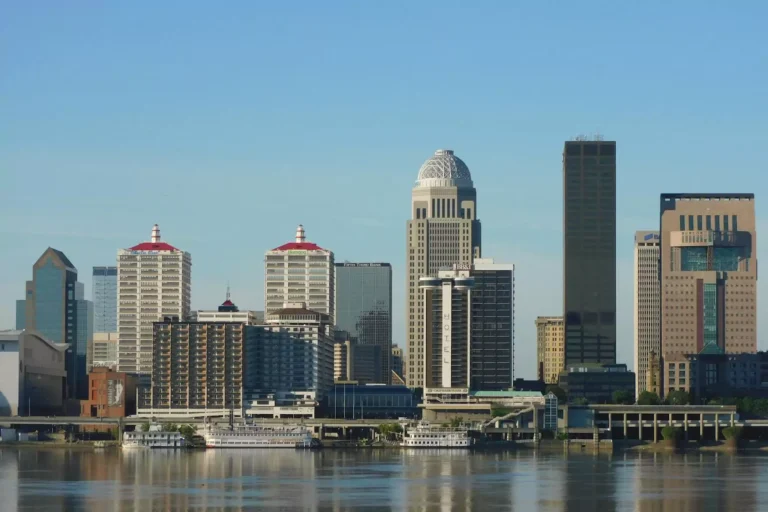 Louisville Kentucky skyline representing local real estate market knowledge